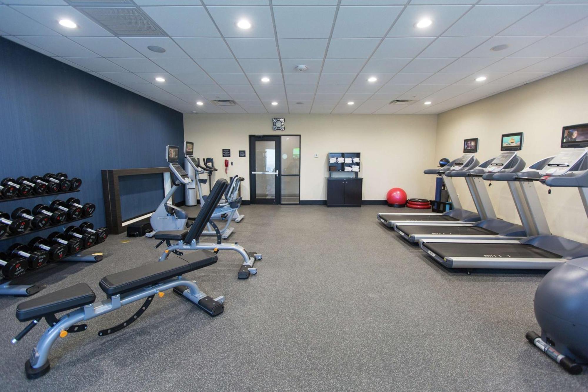Hampton Inn & Suites Stroud Bagian luar foto