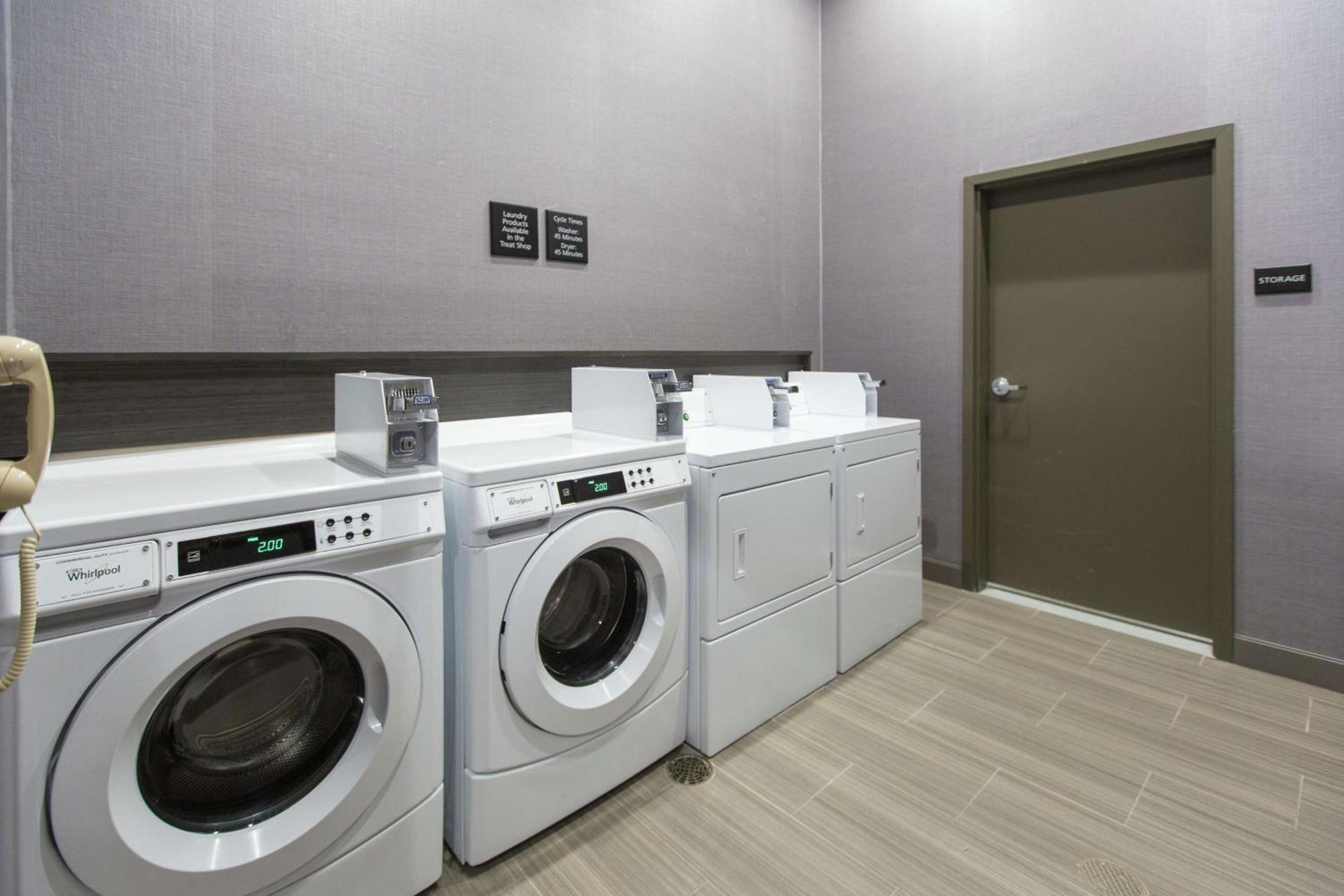 Hampton Inn & Suites Stroud Bagian luar foto